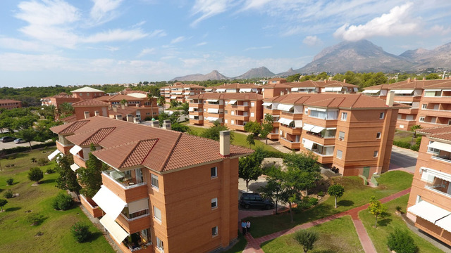 Apartments in a specialized complex for the elderly in Alfaz del Pi - 1