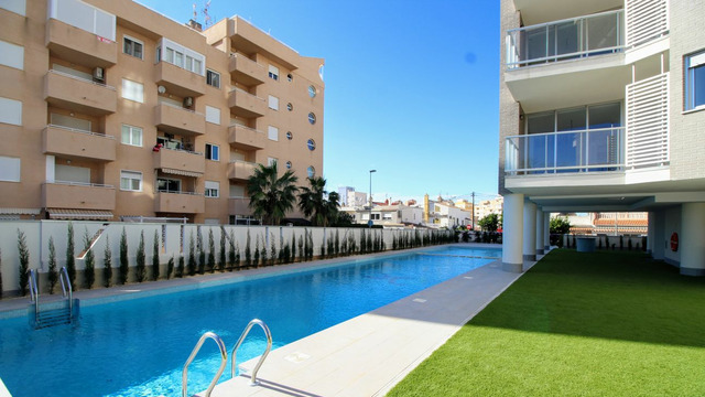 Two bedroom apartment in a prestigious area in Torrevieja - 1