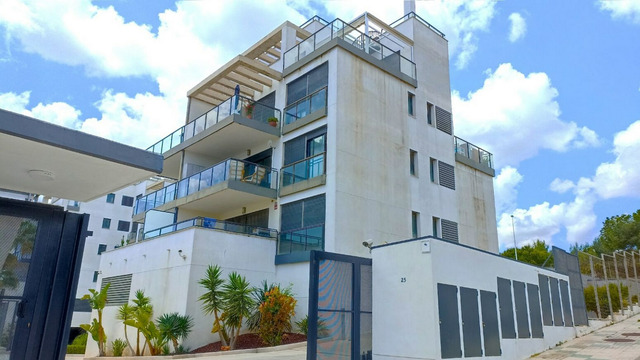 Cómodo Apartamento de estilo moderno con vistas al mar en Villamartin - 20