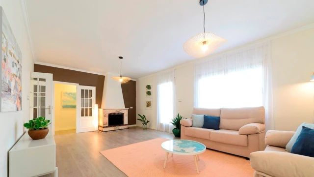 Вилла с тремя спальнями и бассейном в городе Dehesa de Campoamor 