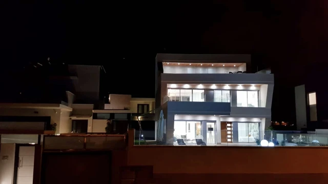 Шикарная вилла с бассейном в городе Dehesa de Campoamor