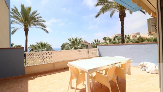 Двухуровневая квартира в Dehesa de Campoamor