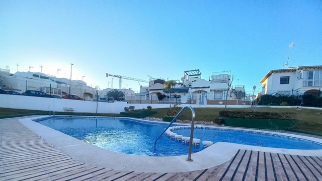 Comfortable penthouse in the Acequion area in Torrevieja - 1