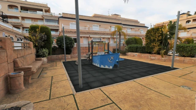 Просторный дуплекс в районе Вильямартин, Ориуэла Коста