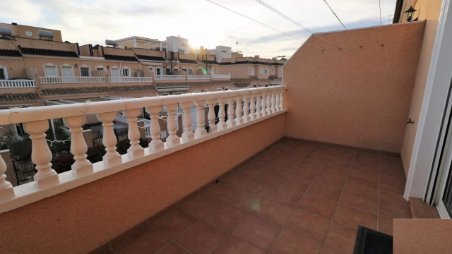 Просторный дуплекс в районе Вильямартин, Ориуэла Коста