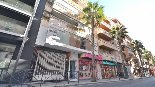 Коммерческое помещение в городе Торревьеха