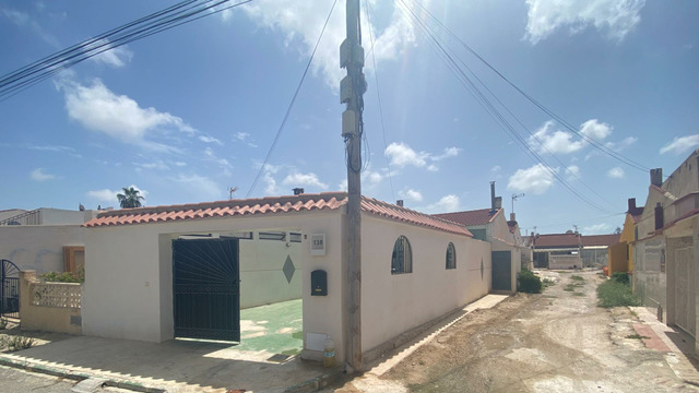 Спареный дом в городе Торревьеха у озера, район Torretas - 1