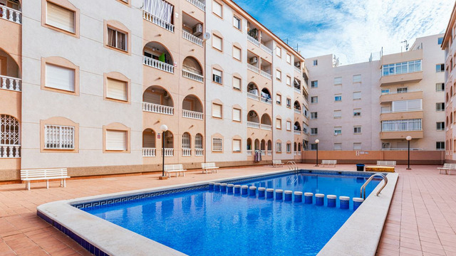 Two bedroom apartment in Torrevieja - 1