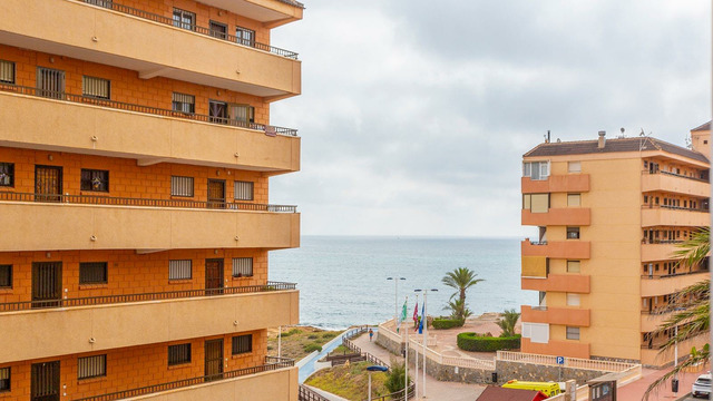 Apartment with sea view in La Mata - 1