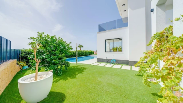 Новая вилла класса люкс в современном стиле в городе Финестрат​