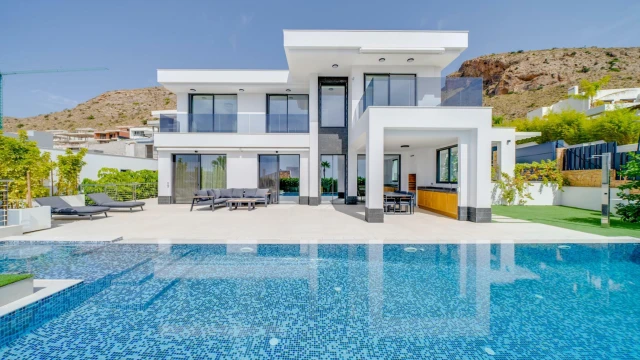 Новая вилла класса люкс в современном стиле в городе Финестрат​