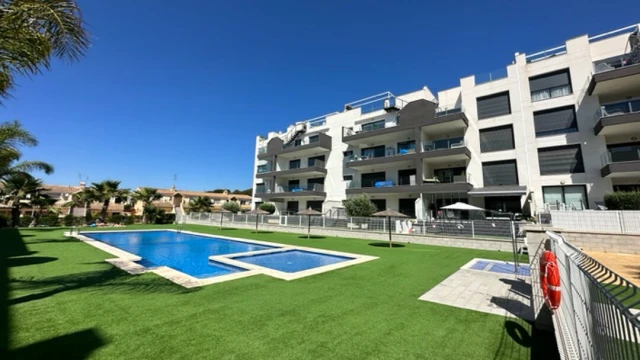 Квартира с двумя спальнями в Ориуэла Коста, район Villamartin