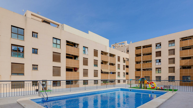 Comfortable apartments in Torrevieja in the Punta Prima area - 17