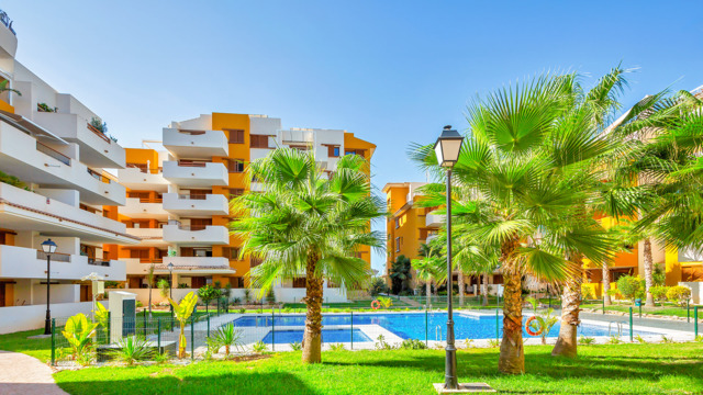 Шикарные апартаменты на втрой линии моря в районе Пунта Прима