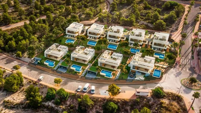 Новая вилла с шикарными видами в городе Финестрат