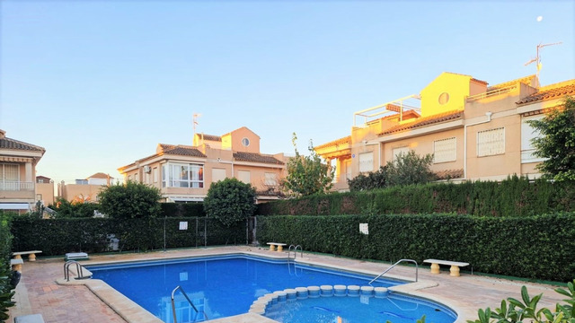 Apartment in a popular area in Torrevieja - 11