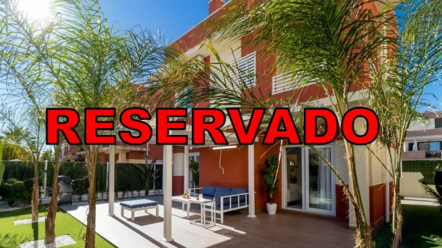 Вилла с тремя спальнями в районе Las Lomas de Cabo Roig - 3