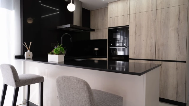 ​Квартира с солярием на крыше в новом закрытом комплексе в Ориуэла Коста