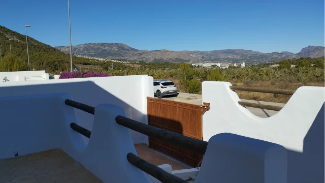 Новая вилла с двумя спальнями в городе Polop