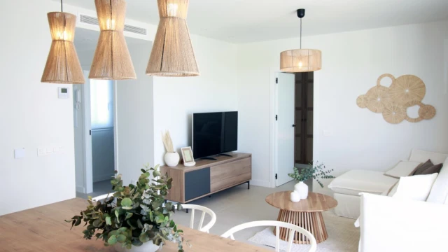 Новое бунгало всего в 200 метрах от моря в Torre de la Horadada