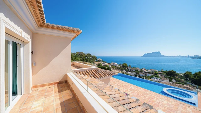 Luksusowa willa z widokiem na morze w Benissa