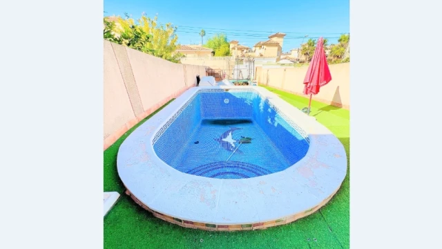 Комфортабельный таунхаус в городе Торревьеха, район Лос Балконес