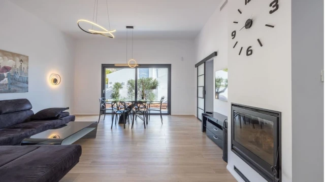 Уютная вилла с панорамным видом в Алтее