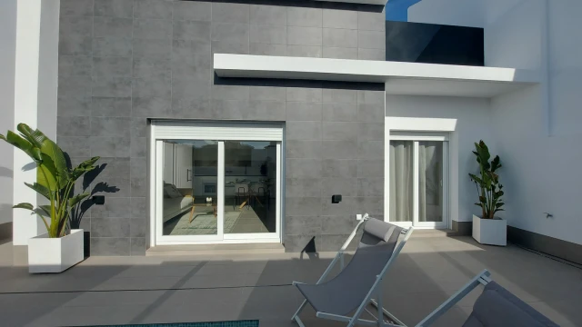 Новая вилла в современном стиле в городе Torre Pacheco