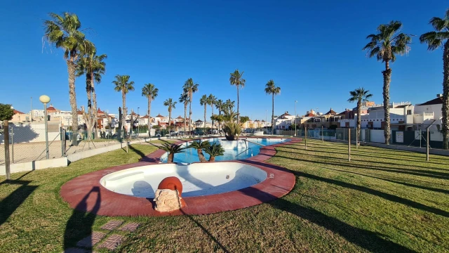 Просторный таунхаус в городе Orihuela Costa​, район Los Altos