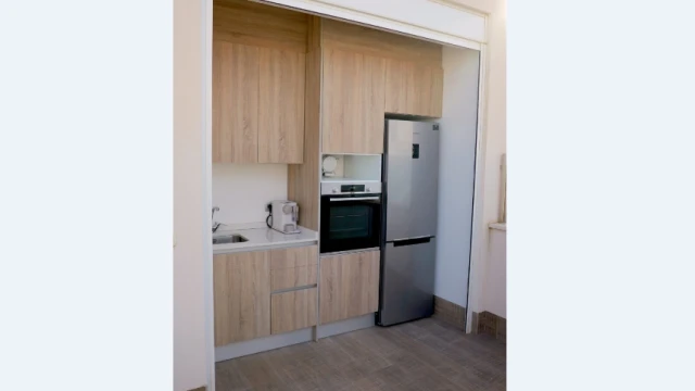 Великолепная вилла на берегу моря в городе Лос Монтесинос