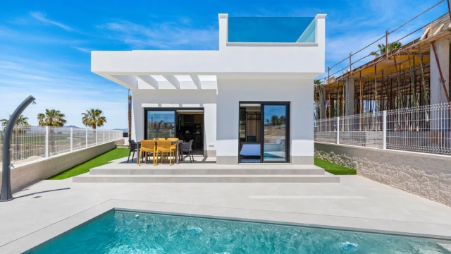 Новая вилла в эксклюзивном районе La Finca Golf Resort