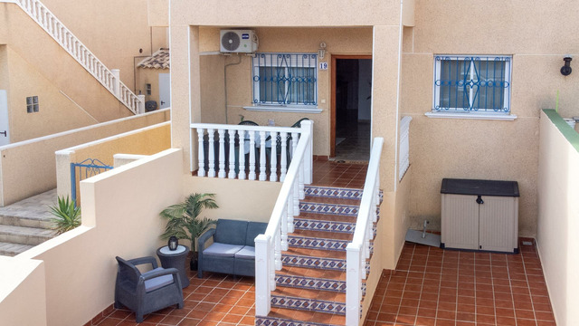 Two bedroom apartment on the beach in Torrevieja - 19