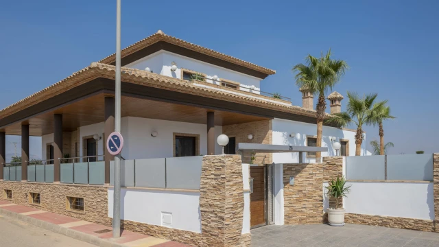 Великолепный дом в городе Avileses