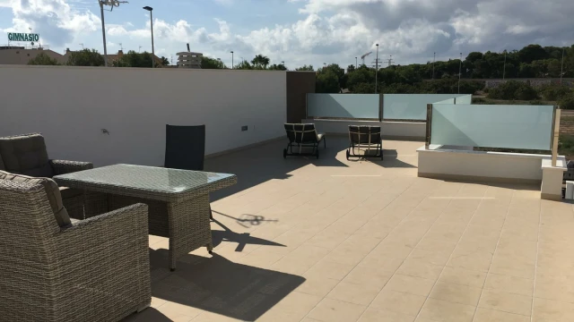 Villa de una sola planta en la ciudad de San Pedro del Pinatar