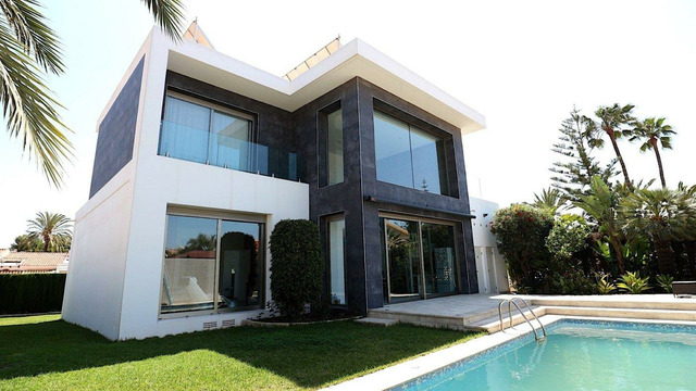 Magnificent villa with a pool in the town of Dehesa de Campoamor. - 5