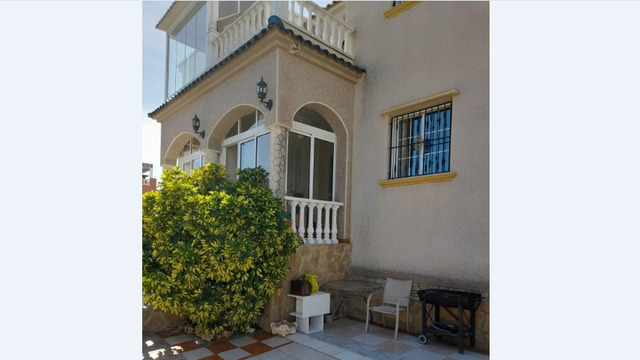 Bungalow on the ground floor with private garden in Orihuela - 8