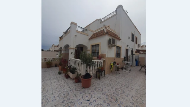 Просторный дуплекс в городе Торревьеха, район Carrefour