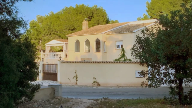 Вилла с панорамными видами в городе Albir