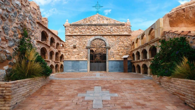 Большой участок под застройку в городе Polop