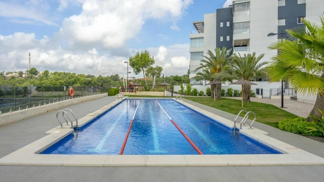 Современный пентхаус в жилом комплексе в Ориуэла Коста