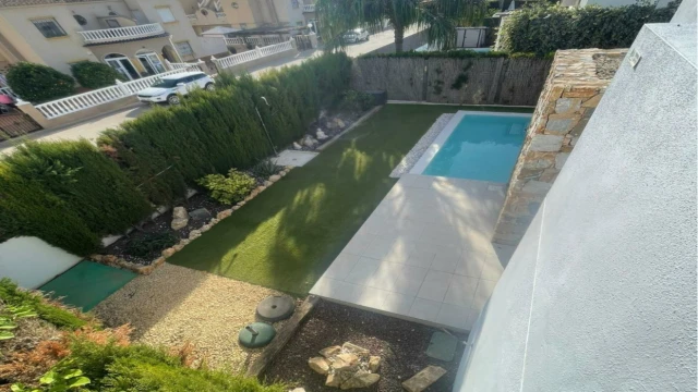 Комфортабельная вилла в городе Cabo Roig