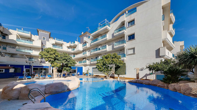 Spacious apartment in a popular area of the city of Torrevieja - 17