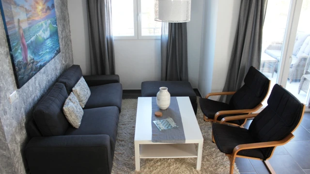 Бунгало на верхнем этаже с видом на первую линию пляжа в городе Кабо Роиг