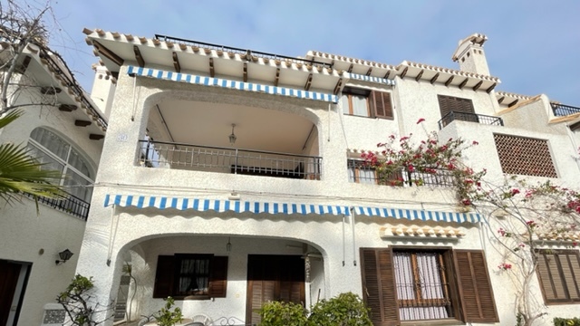 Impresionante casa con cinco dormitorios en Orihuela Costa - 19