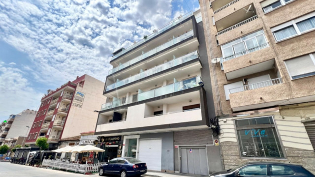 Apartamento en la ciudad de Torrevieja, a un paso de la playa Acequión - 11