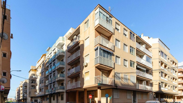 Excelente apartamento con dos dormitorios en la ciudad de Benidorm. - 10