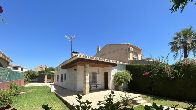 Villa con piscina y casa de huéspedes en Orihuela costa - 21