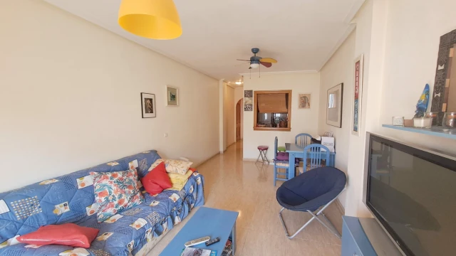 2 kambarių butas šalia Nations parko Torreviechoje, netoli paplūdimio