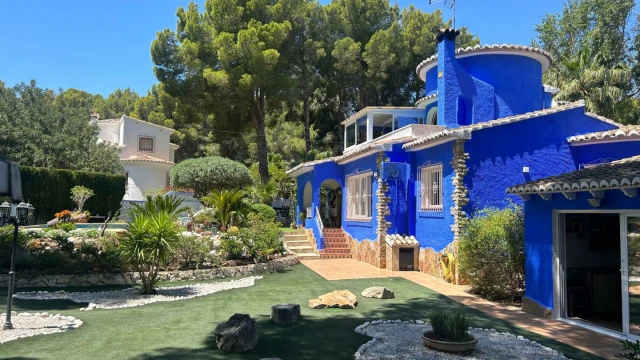 Piękna niezależna willa w mieście Altea, w dzielnicy Mascatat