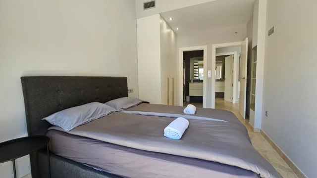 Отличная вилла в современном стиле в районе Вильямартин